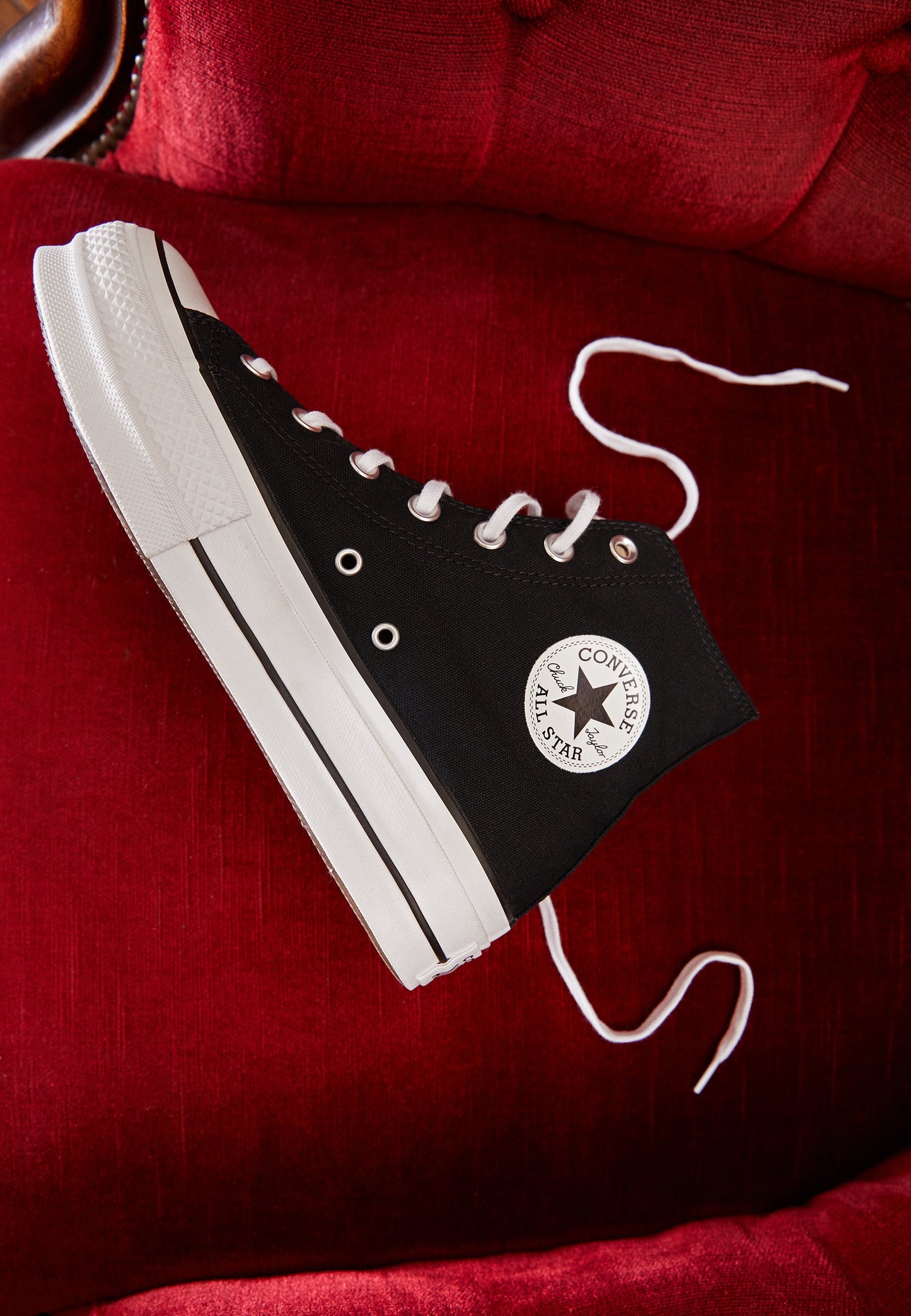 CONVERSE - CHUCK TAYLOR ALL STAR LIFT NEGRA