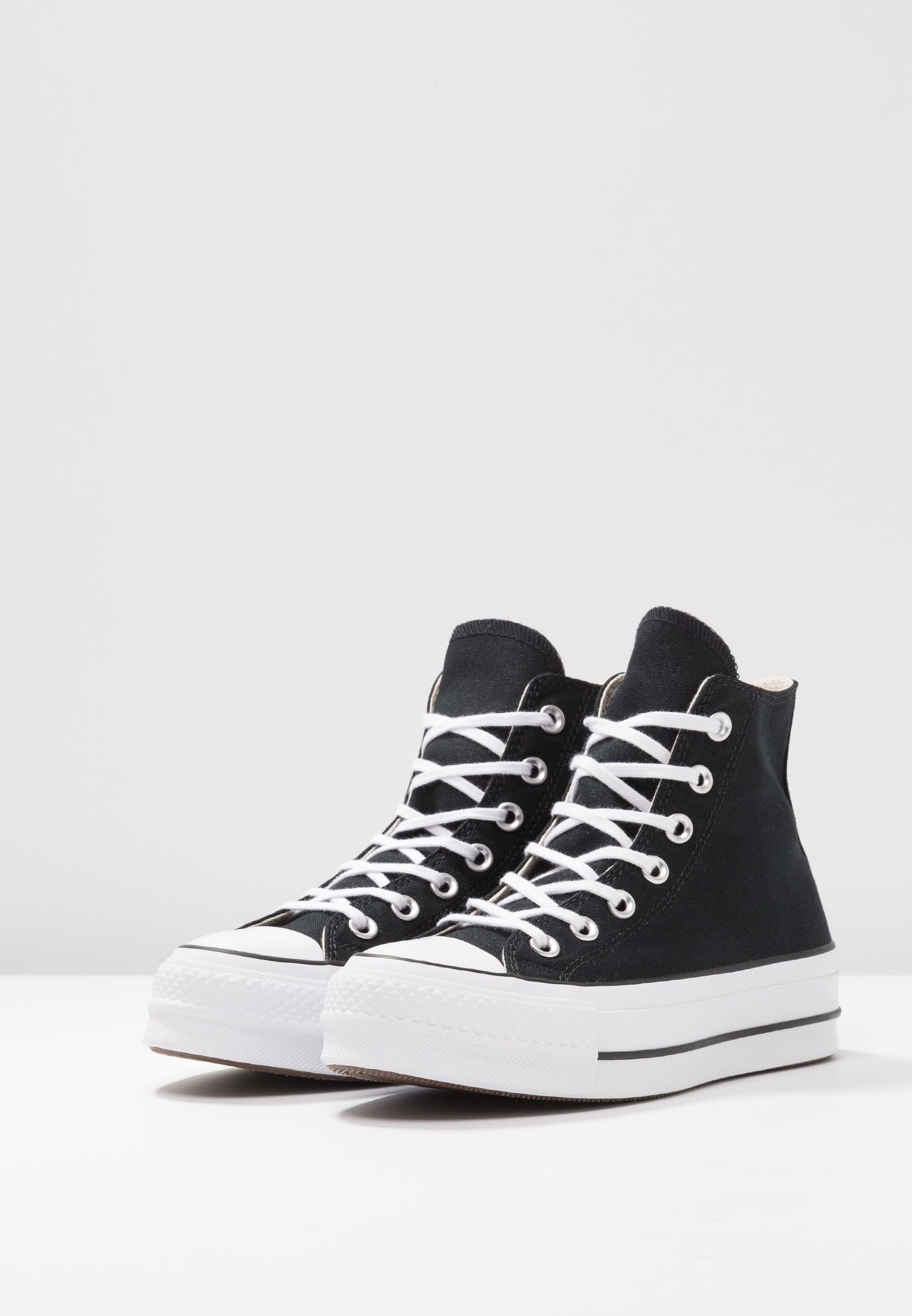 CONVERSE - CHUCK TAYLOR ALL STAR LIFT NEGRA